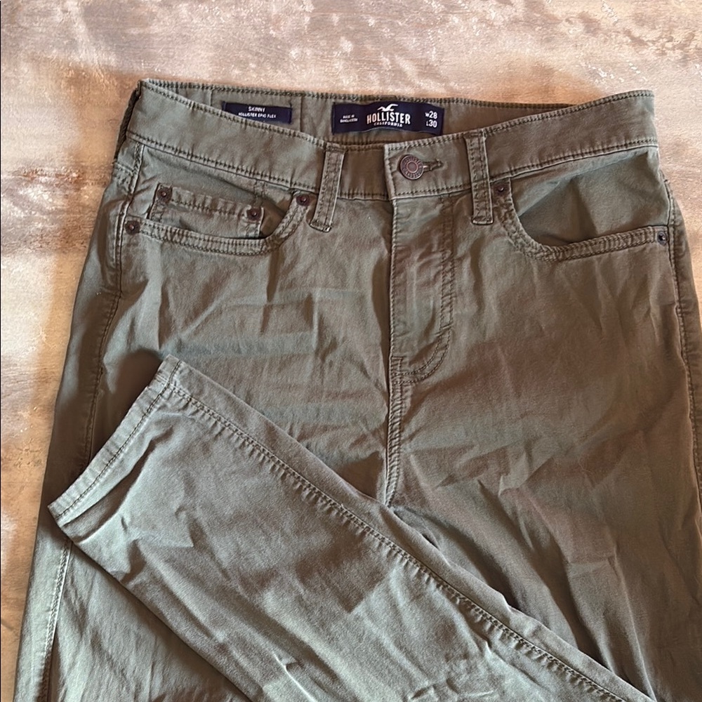 Hollister Khaki Green Pants
